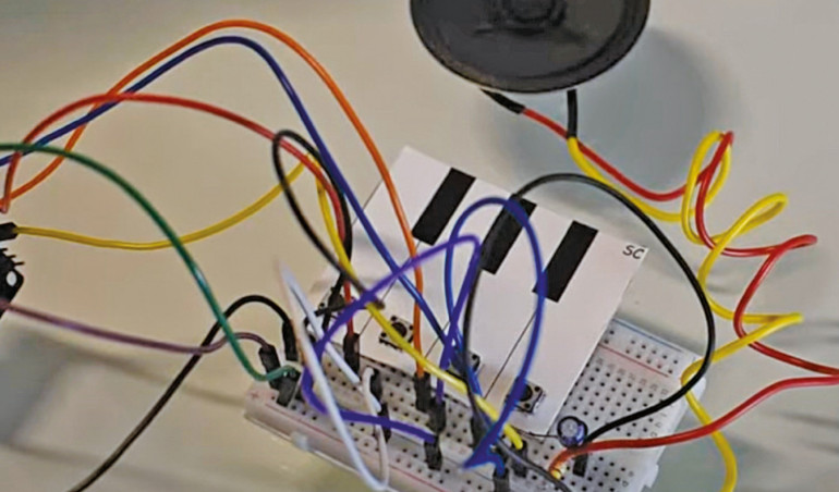 Elektroniczne pianino cyfrowe