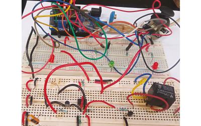Sterowanie domowych urządzeń joystickiem dla osób niepełnosprawnych