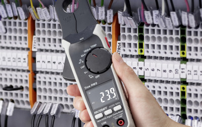 Wysokoprecyzyjne cęgi do pomiaru prądu stałego marki Voltcraft