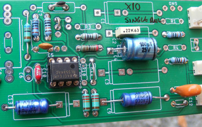 Uniwersalna płytka z pojedynczym wzmacniaczem operacyjnym, zoptymalizowana  do zastosowań w układach akustycznych, część 1