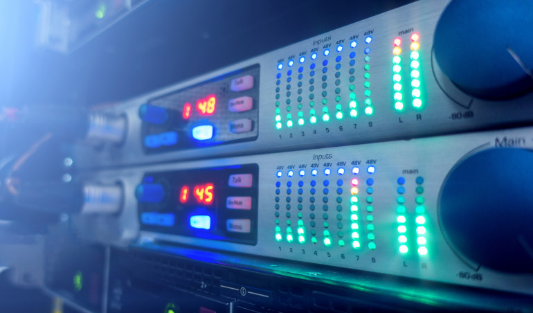 Syntezatory dźwięku (5). Wzmacniacze sterowane napięciem