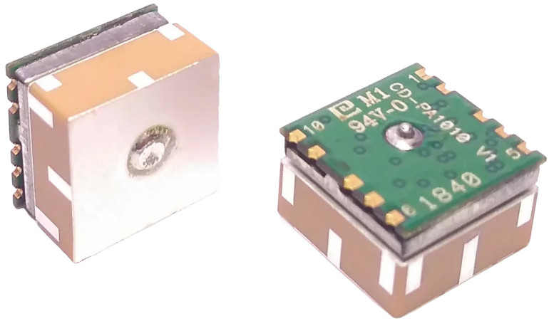 Fotografia 2. Kompaktowy moduł GNSS o oznaczeniu CD-PA1010D