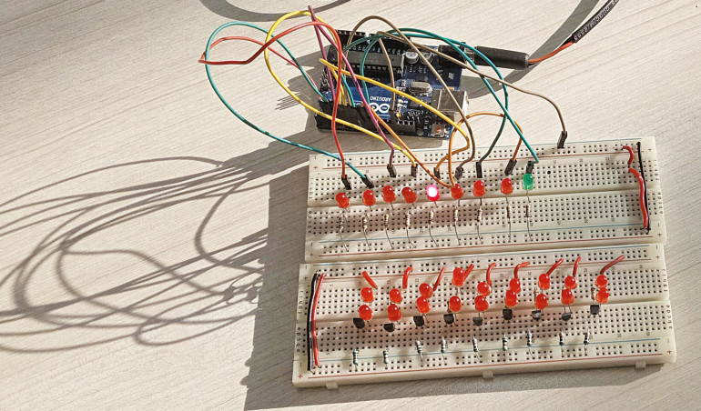 Sznur migających światełek dekoracyjnych z Arduino
