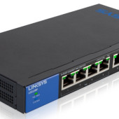 Liczący 8 portów niezarządzalny przełącznik Gigabit Ethernet o symbolu LGS108P