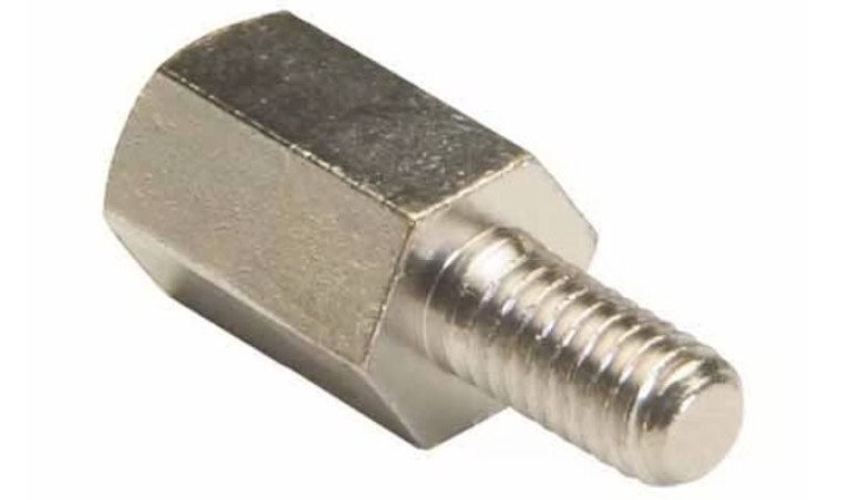Niklowany, męsko-żeński dystans R30-3000902 produkcji Harwin