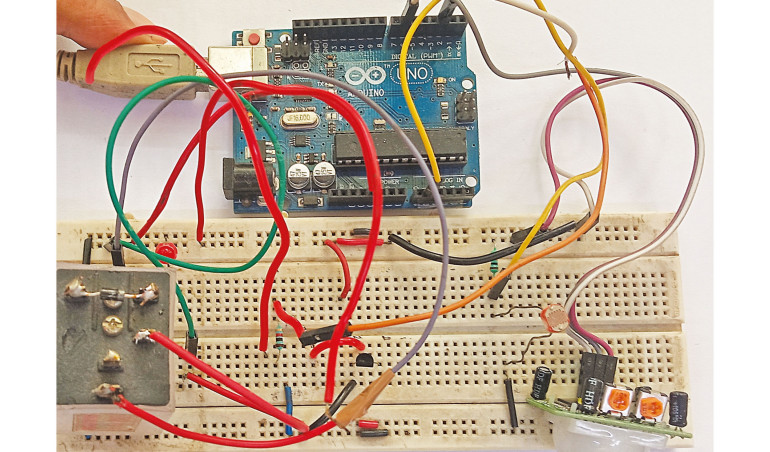 Nocne światło alarmowe z modułem Arduino