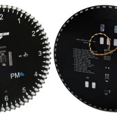 Zegar analogowy z diodami LED RGB
