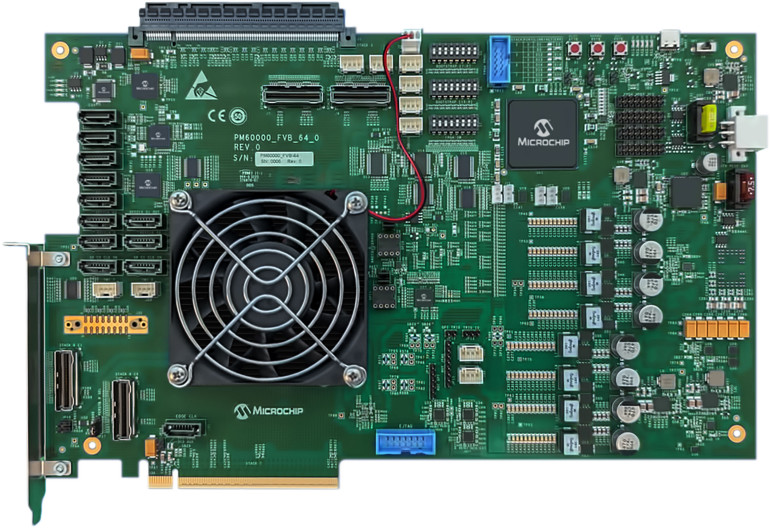 Rysunek 4. Zestaw ewaluacyjny PM61160-KIT Switchtec Gen 6 PCIe Evaluation Kit pozwala konstruktorom sprawdzić przełączniki fanout Switchtec PCIe 6.0 w wielu zastosowaniach